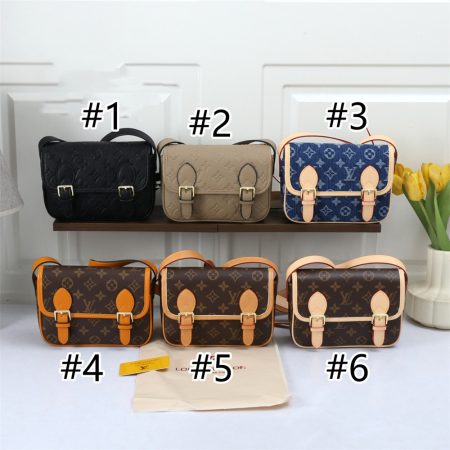 Wholesale shoulder bag size:20*7*15cm LOV CM #X0634
