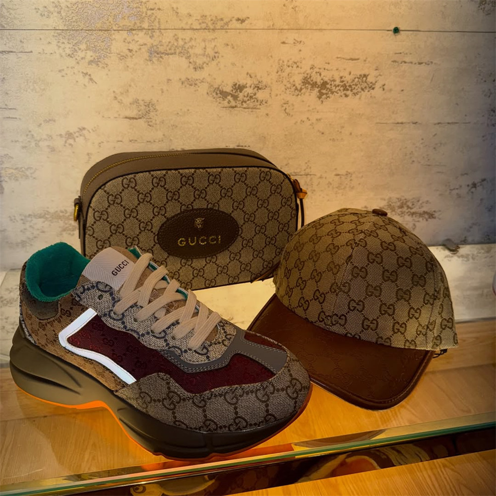 1  sneaker & shoulder bag & hat set free shipping GUI #X0672 - Image 1