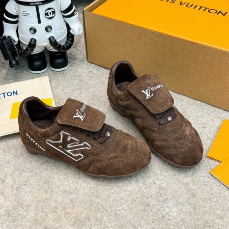 High quality sneaker size:5-11 with box free shipping LOV #X0710