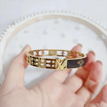 Wholesale Bracelet LOV TG  #X0733