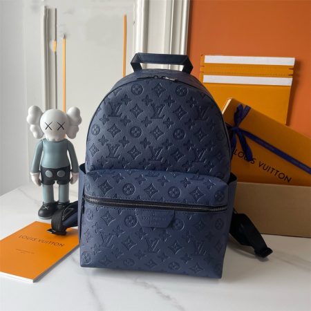 High quality backpack size:38*20*29cm LOV #X0802