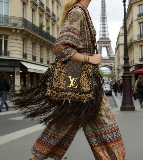 Wholesale fashion shoulder bag size:35*29*7cm LOV LS #X0825