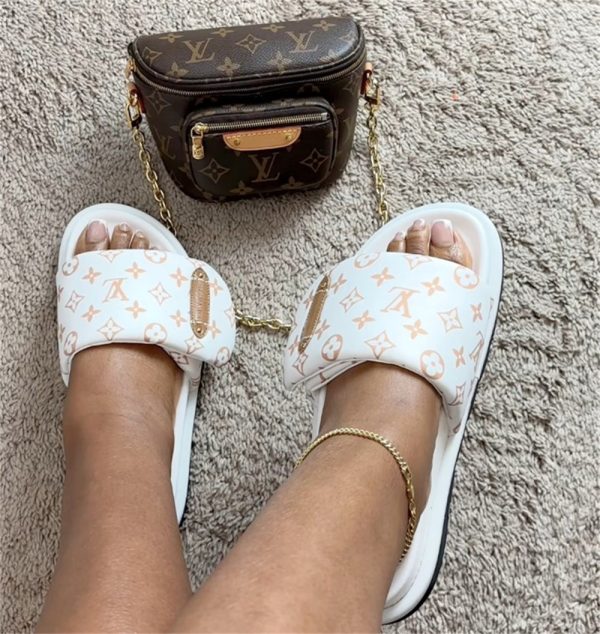 1 set slipper & waist bag free shipping LOV #X0845