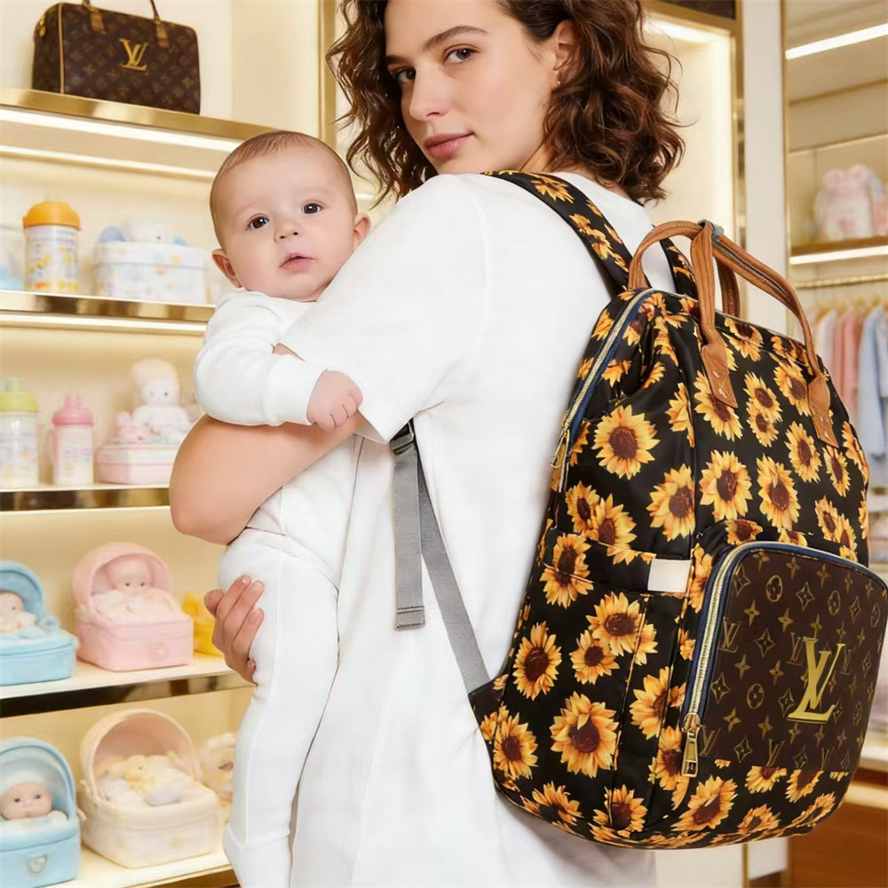 Wholesale backpack size:28*25*21cm LOV LS #X0854 - Image 4