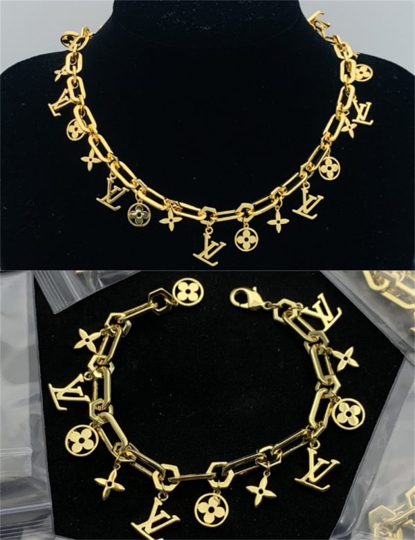 High quality Necklace and Bracelet Set LOV YY #X0867