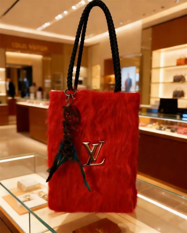 Wholesale fashion fuzzy handbag LOV LS #X0869