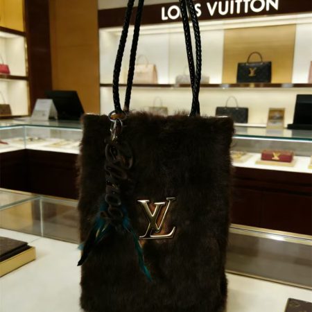 Wholesale fashion fuzzy handbag LOV LS #X0869 - Image 4