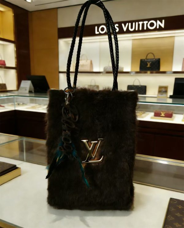 Wholesale fashion fuzzy handbag LOV LS #X0869