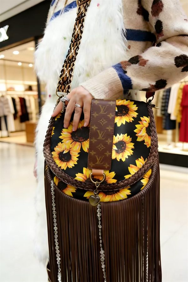 Wholesale fashion shoulder bag size:30*25*3.5cm LOV LS #X0881