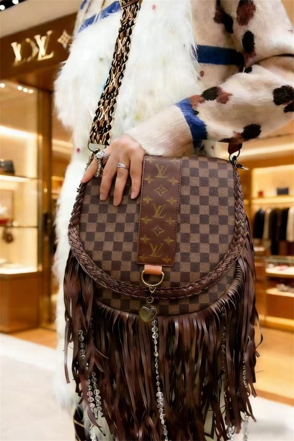Wholesale fashion shoulder bag size:30*25*3.5cm LOV LS #X0881