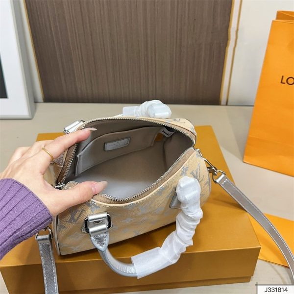 High quality  handbag size:25*15cm LOV DS #X0886