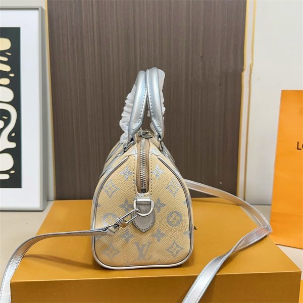 High quality  handbag size:25*15cm LOV DS #X0886