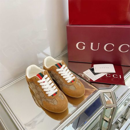 1  sneaker size:7-10 with box free shipping GUI #X0905