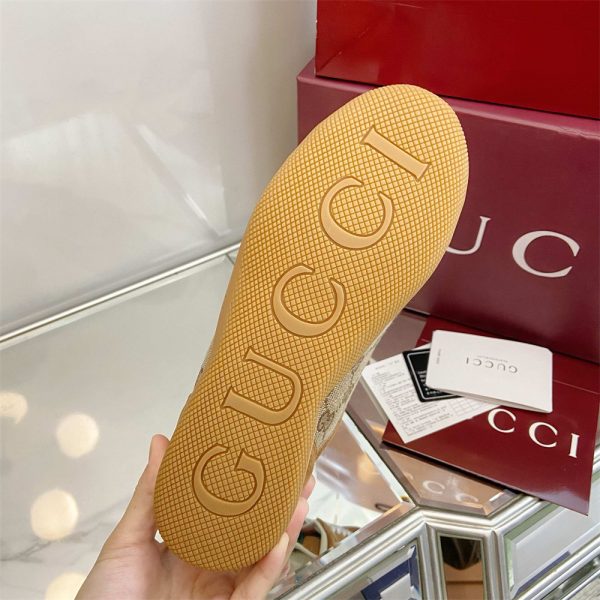 1  sneaker size:7-10 with box free shipping GUI #X0905