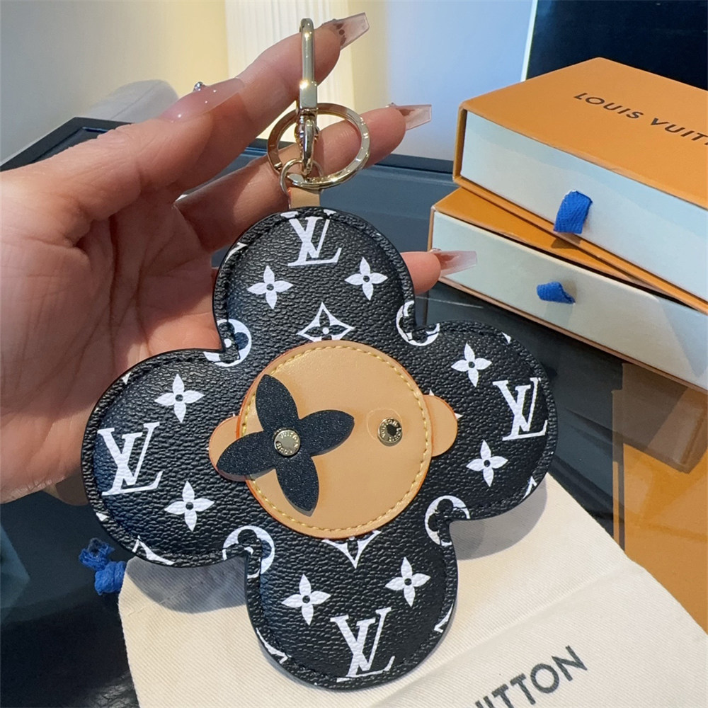 High qualit key chain with box LOV QL #X0906 - Image 2