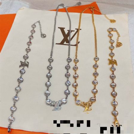 Wholesale Fashion Necklace and Bracelet  Set LOV KE #X0910