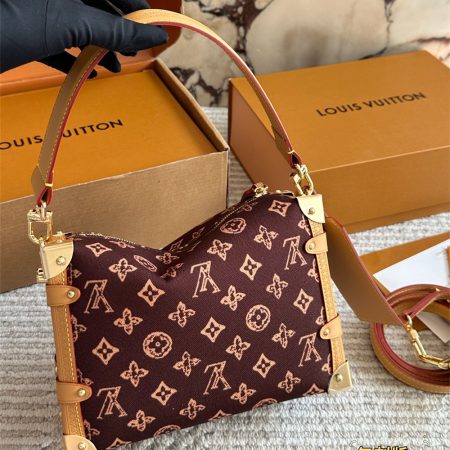 High quality shoulder bag size:23*16cm LOV DS #X0938 - Image 2
