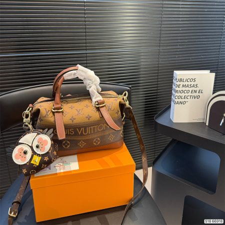 High quality shoulder bag size:24*14c LOV #X0946