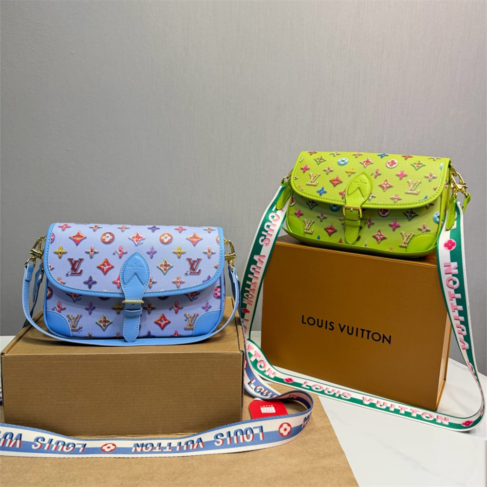 High quality shoulder bag size:9*15*24cm LOV DS #X0969 - Image 1