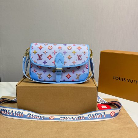 High quality shoulder bag size:9*15*24cm LOV DS #X0969 - Image 2