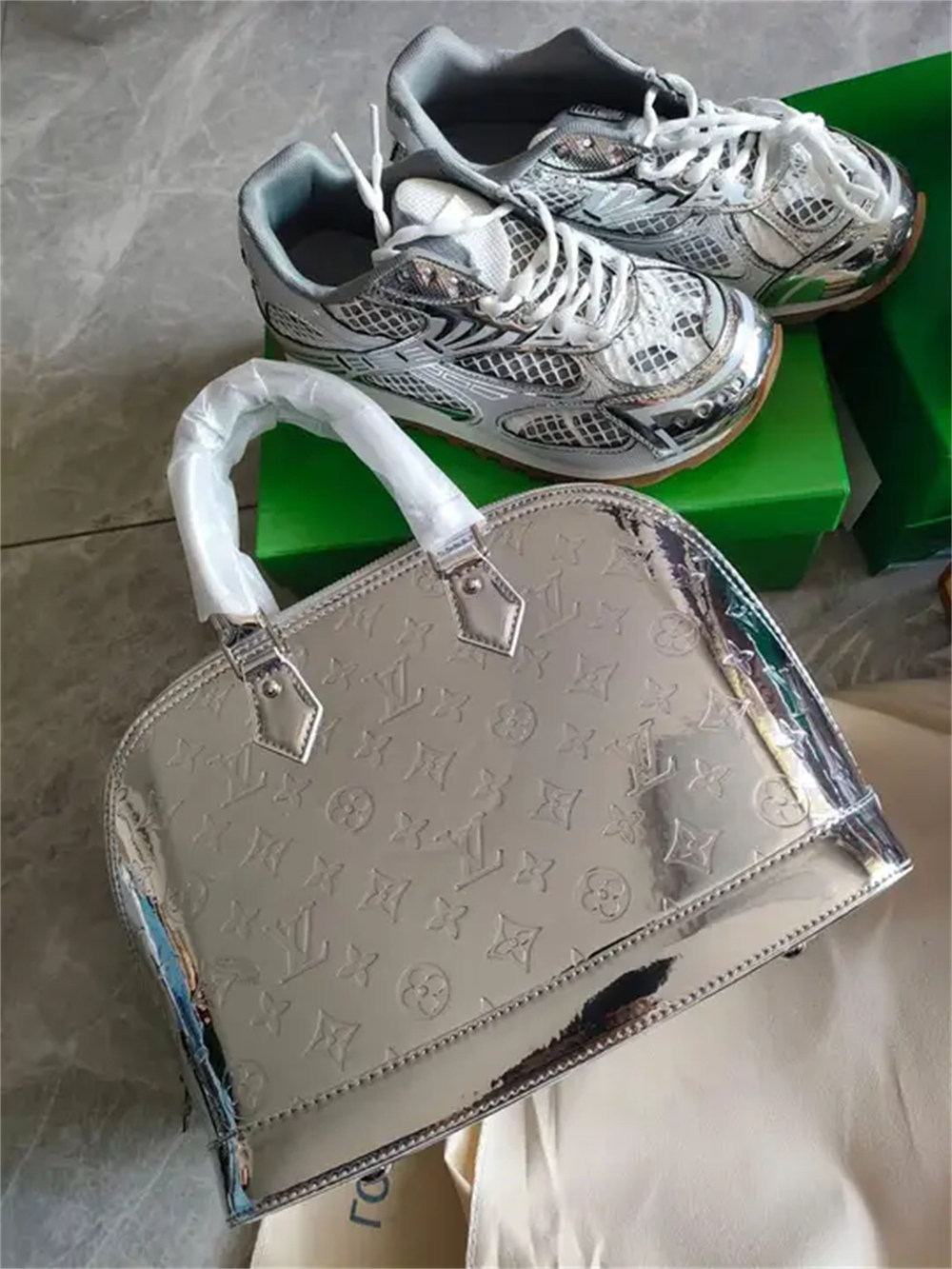 High quality handbag & sneaker set free shipping LOV BV #X0987 - Image 1