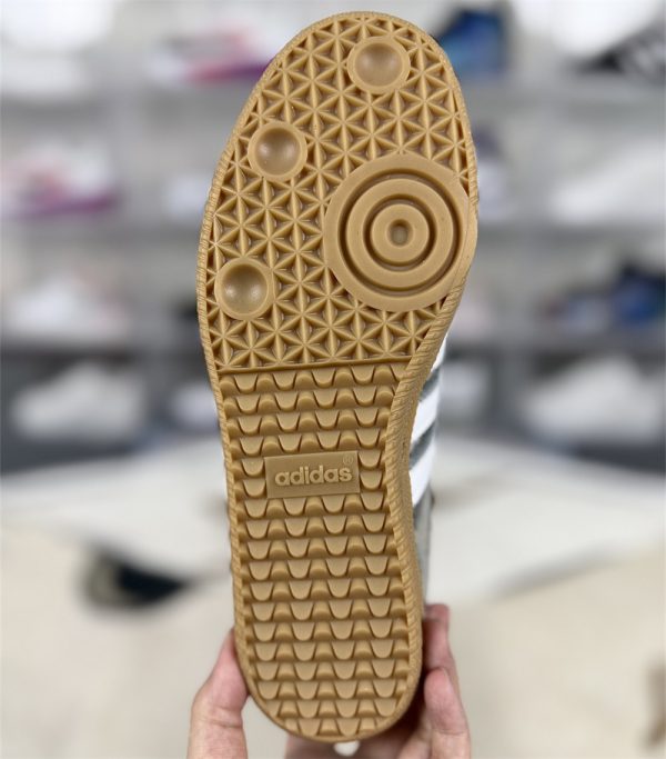 1 Pair fashion sport shoes  for women size:5.5-8.5 with box free shipping ADI #X0988