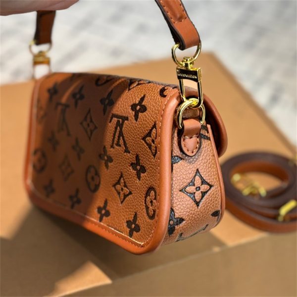 High quiality shoulder bag size:19*10cm LOV DS #X0991 - Image 3