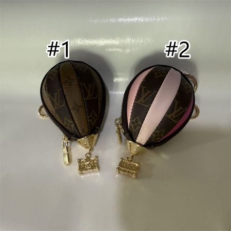 High qualit keychain with box LOV GJT #X0993