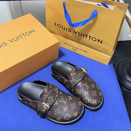 1 set slipper & makeup bag free shipping LOV #X1000 - Image 3