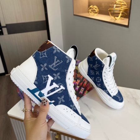 High quality sneaker size:5-11 with box free shipping LOV  #X1022