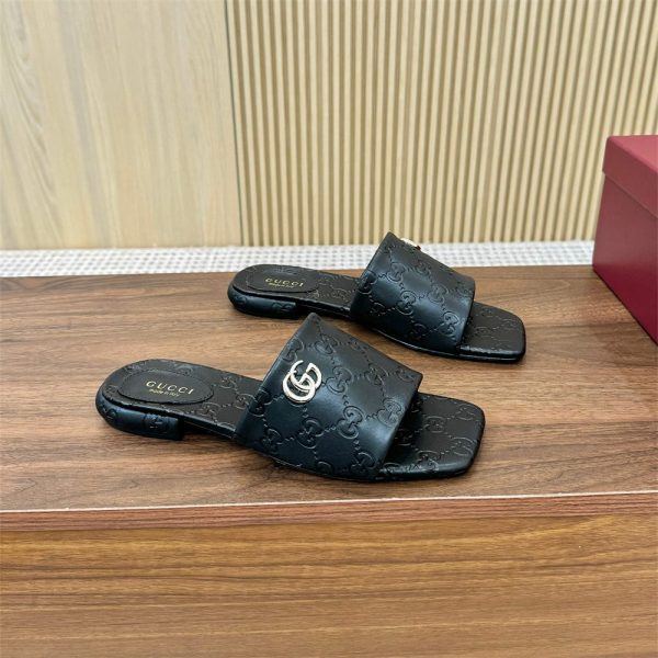 High quality slipper size:5-11 with box free shipping GUI #X1051