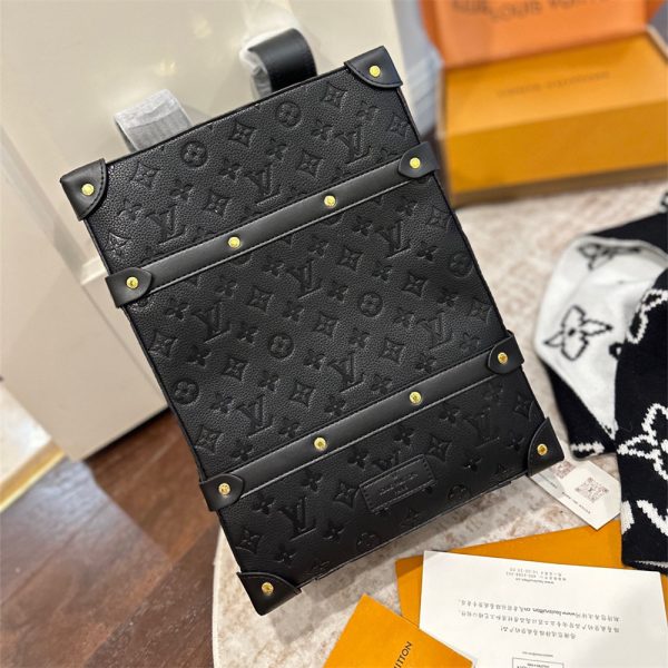 High quality backpack size:27*36cm LOV #X1054