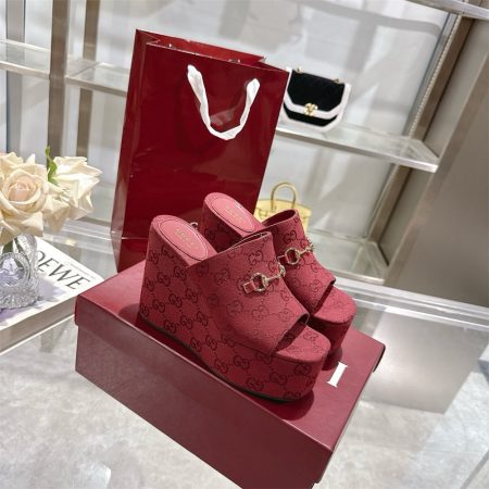 High quality slippers size:5-11 with box GUI ALS #X1067 - Image 4