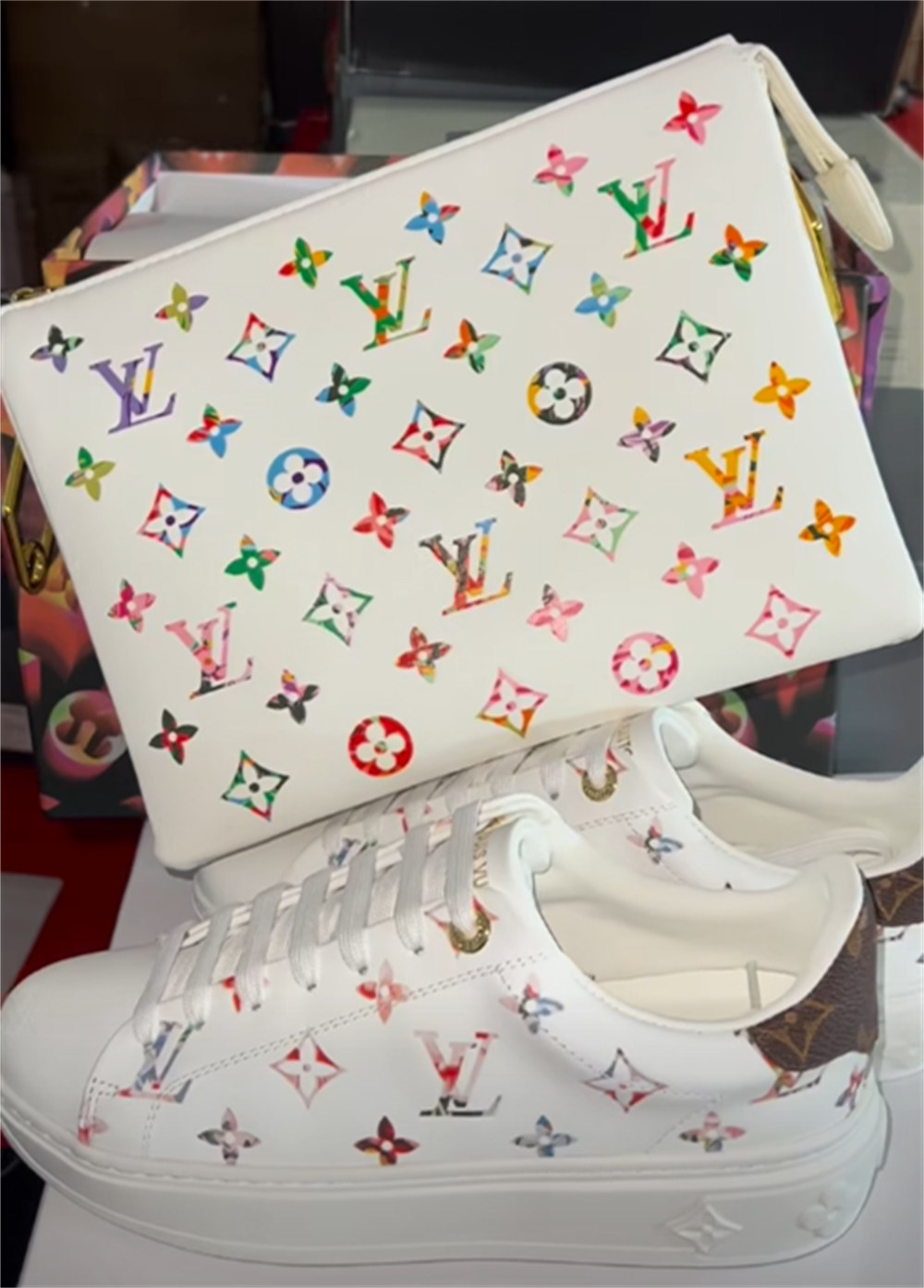 High quality fashion sneakers & shoulder bag set free shipping LOV #X1072 - Image 1
