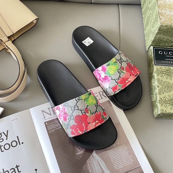 1 set slipper & shoulder bag free shipping GUI #X1073