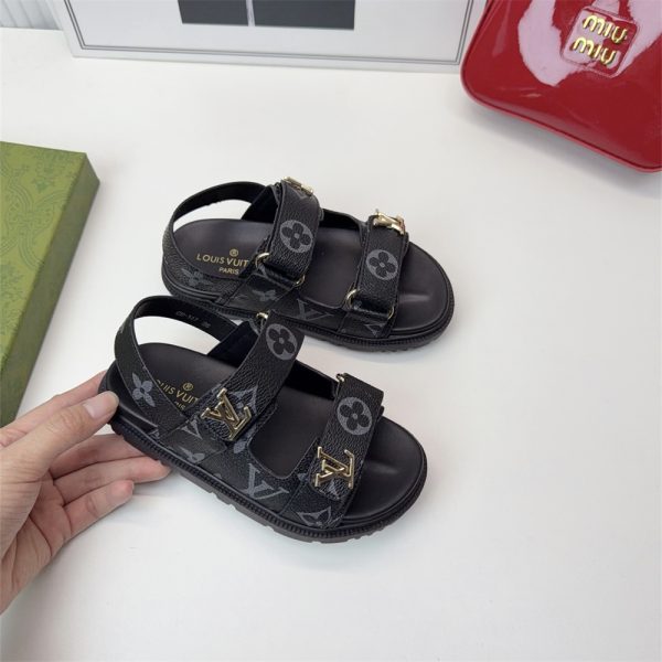 High quality sandals for kid size:26-35 #X1090