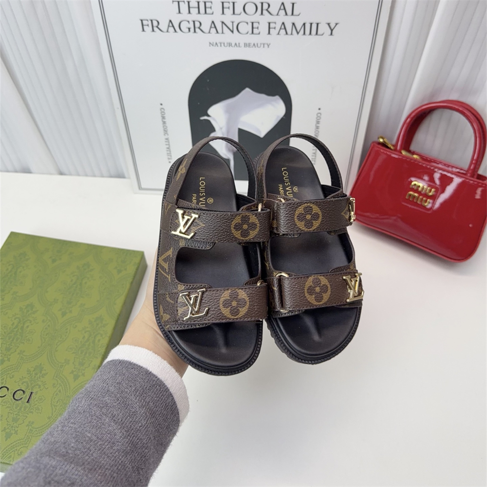 High quality sandals for kid size:26-35 #X1090 - Image 5