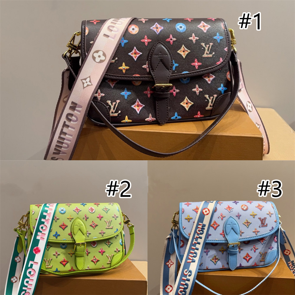 High quality shoulder bag size:25*15cm LOV DS #X1121 - Image 1
