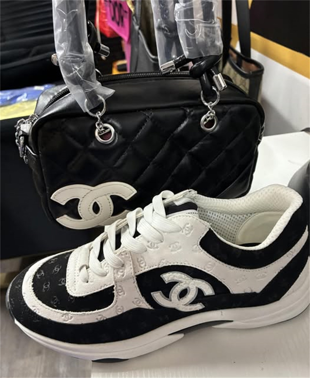 1 set sneaker & handbag free shipping CHL #X1142 - Image 1