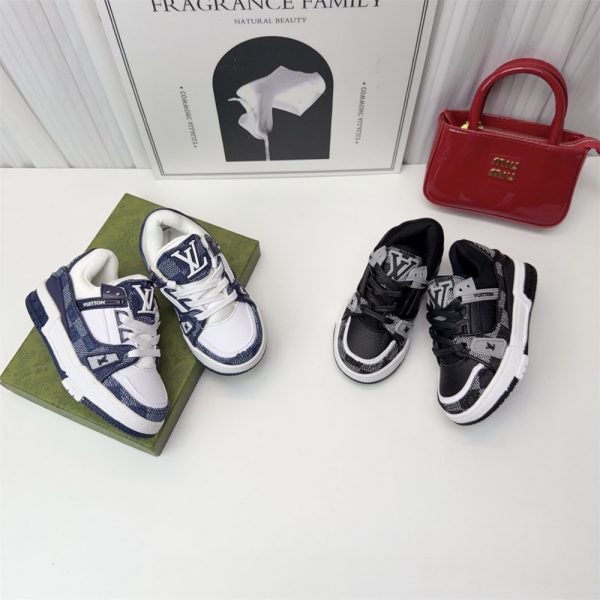High quality sneaker for kid size:26-35 LOV #X1161