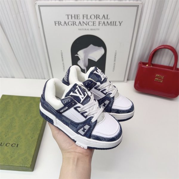 High quality sneaker for kid size:26-35 LOV #X1161