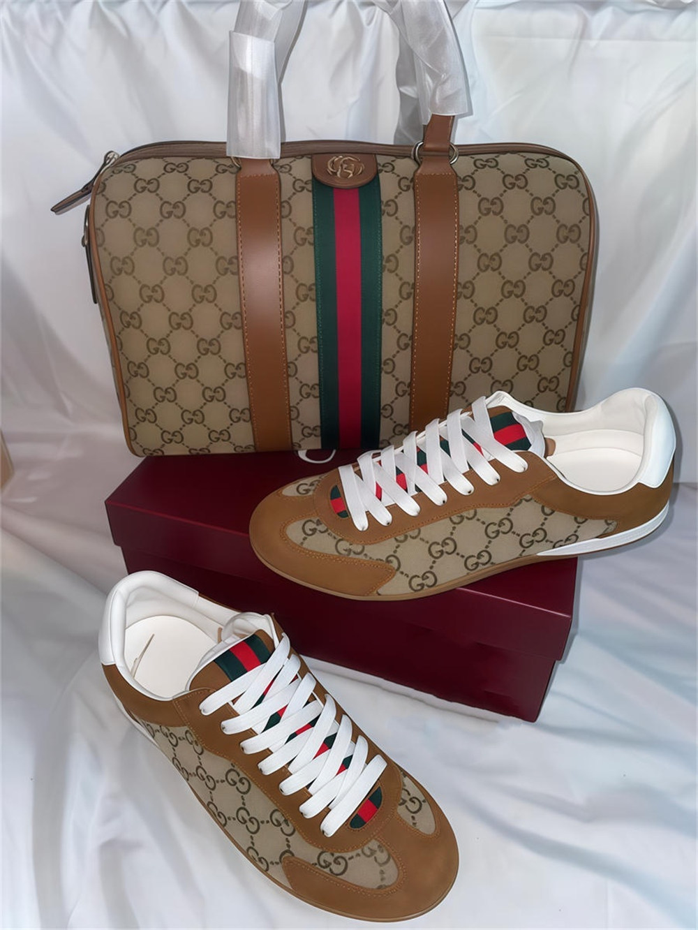 High quality sneaker & handbah set free shipping GUI #X1198 - Image 1