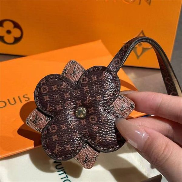 Wholesale fashion bag pendant(No box) LOV GJT #X1211