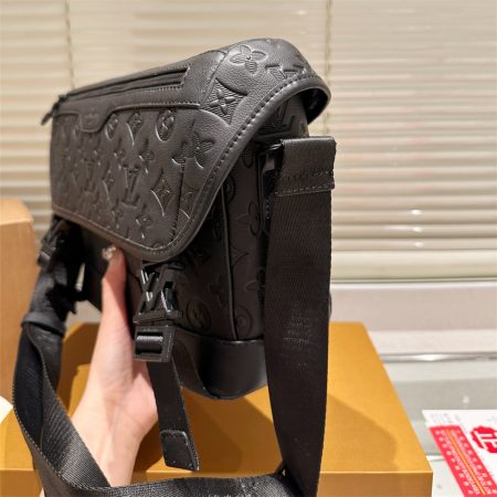 High quality messenger bag size:28*24cm GUI DS #X1227 - Image 3