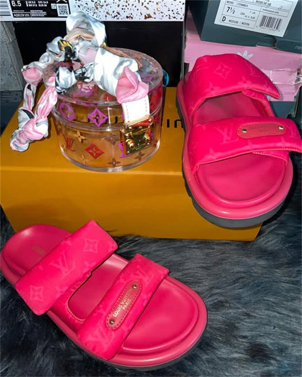 High quality slippers & handbag set free shipping LOV #X1240 - Image 1
