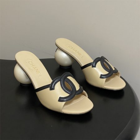 High quality slipper for women size:5-11 with box CHL LZ #X1254 - Image 4