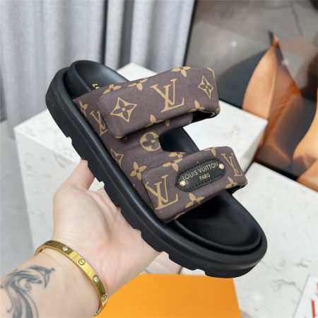 High quality  slipper size:5-11 with box LOV ALS #X1257