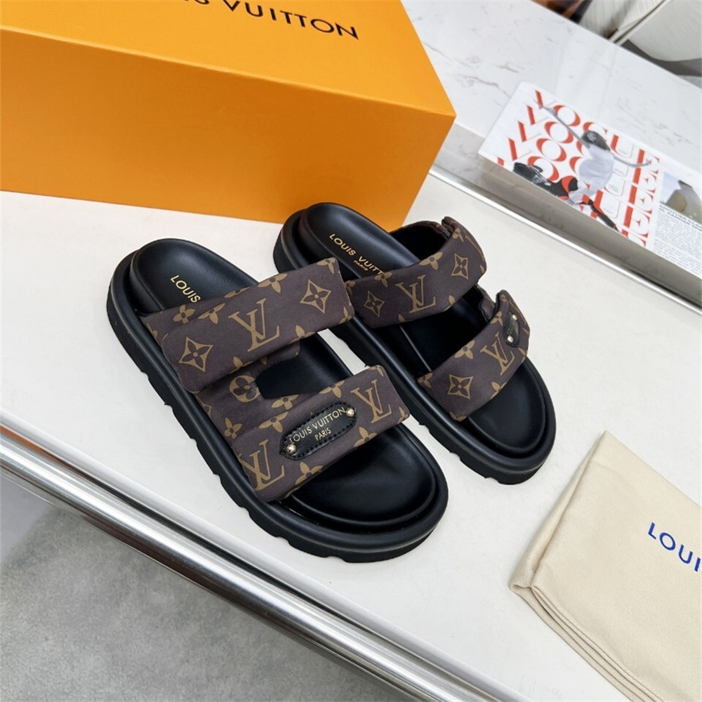 High quality  slipper size:5-11 with box LOV ALS #X1257 - Image 3