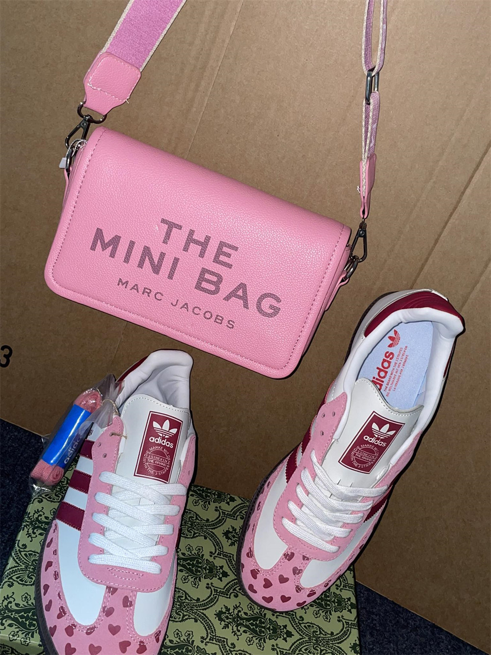 1 set fashion sport shoes & camera bag free shipping MJ #X1258 - Image 1