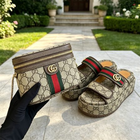 High quality slippers & makeup bag free shipping GUI #X1294